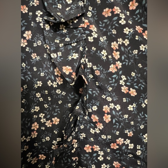 EUC Molly Bracken Floral Ruffle Top Size Large - Picture 4 of 8